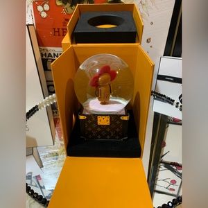 COPY - One of the kind!!!Louis Vuitton musical snow globe Vivienne Westwood dol…